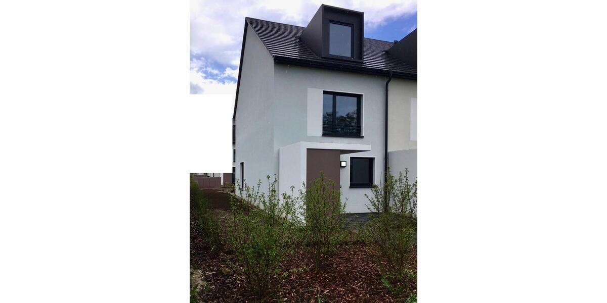 Neuwertiges 5-Zimmer Reiheneckhaus direkt in der Stadt Nauen 5 zimmer