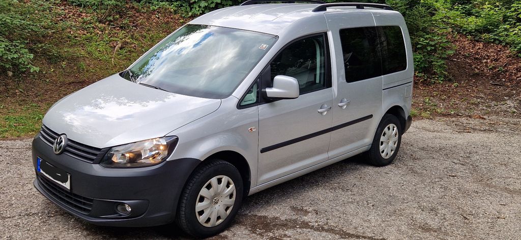 VW Caddy 183.600 km 5.900 &euro; Schönau a. Königssee 83471
