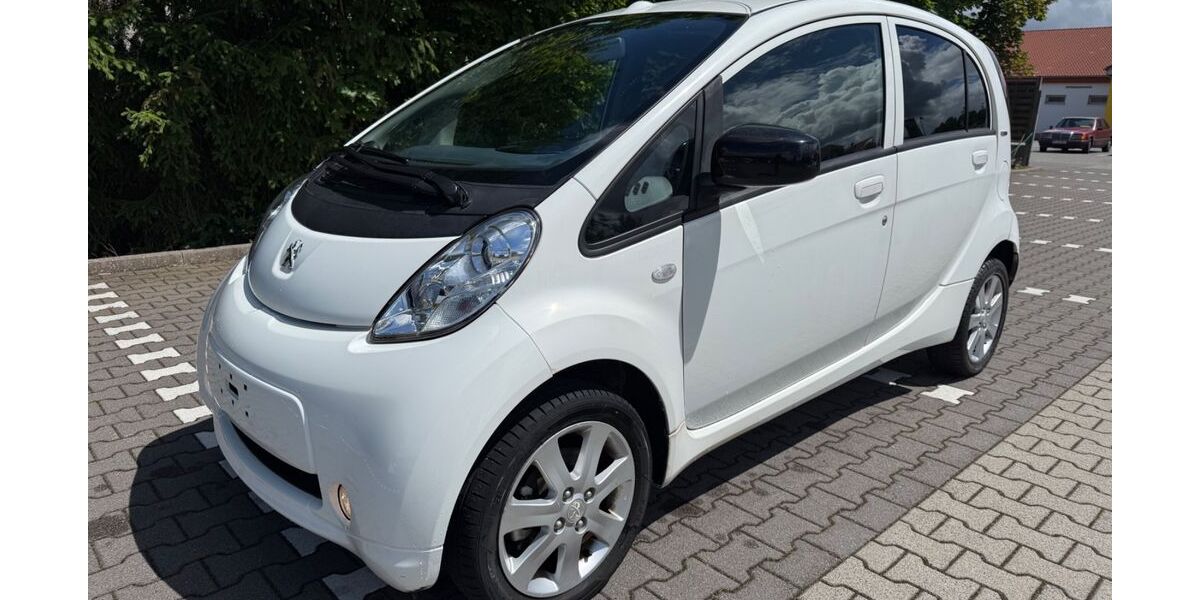 Peugeot iOn 31.470 km 4.690 &euro; Hosenfeld 36154