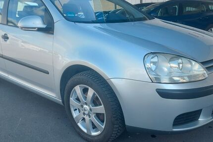 VW Golf 178.000 km 2.350 &euro; Holzwickede 59439
