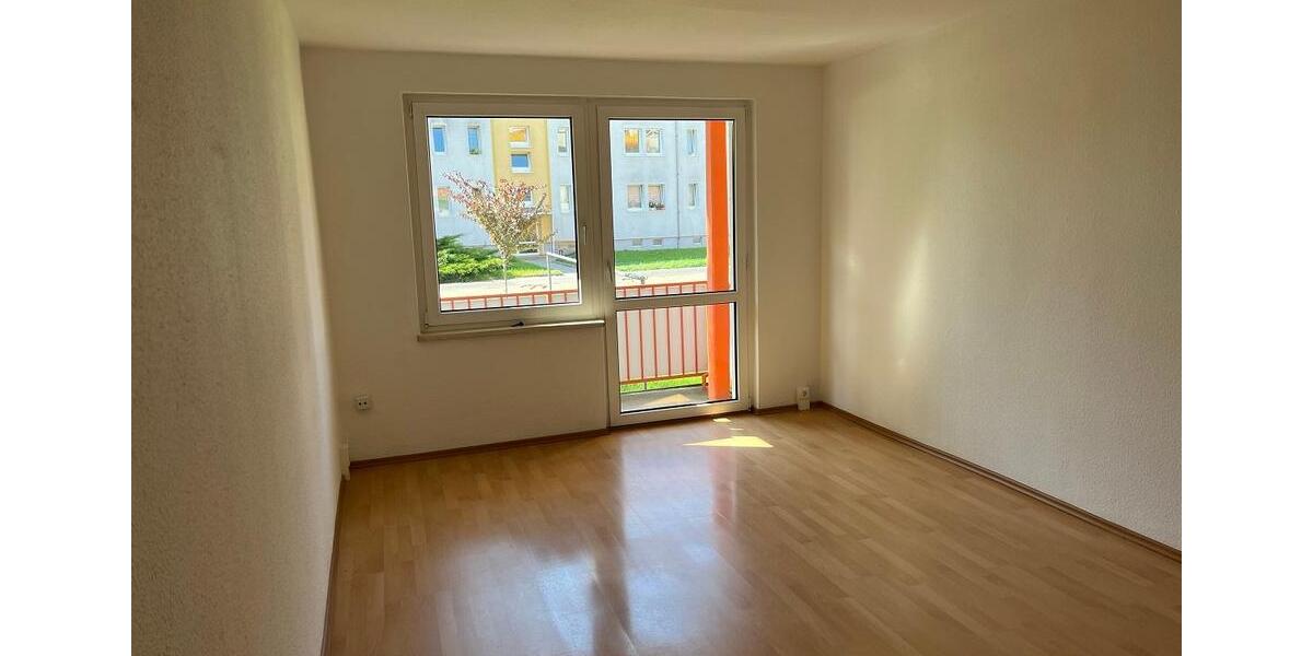 Etagenwohnung Löbau - 2 Zimmer, 50 m&sup2;, 290&euro; | Angebot:26662732