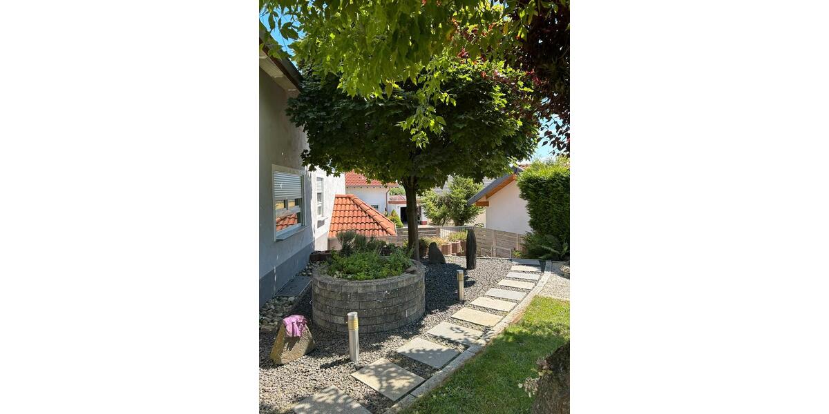 Einfamilienhaus Zweibrücken - 6 Zimmer, 225 m&sup2;, 535.000&euro; | Angebot:26857437