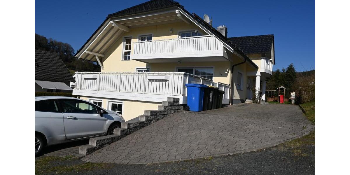 Biedenkopf-Eckelshausen 4 ZKB mit großem Balkon, EBK und Stellplatz 4 zimmer