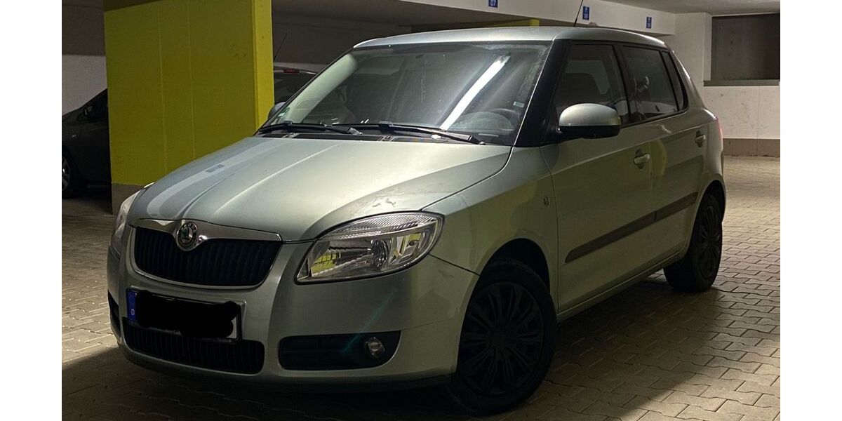 Skoda Fabia 95.000 km 4.990 &euro; Mallersdorf-pfaffenberg 84066