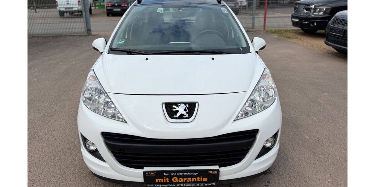 Peugeot 207 160.000 km 4.950 &euro; Saarlouis 66740