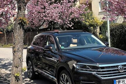 VW Touareg 74.000 km 41.900 &euro; Kelkheim 65779