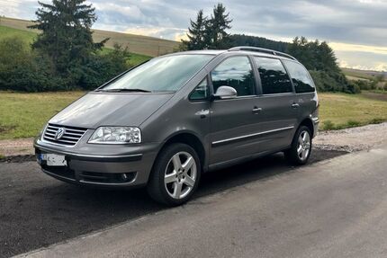 VW Sharan 310.560 km 4.950 € Hagelstadt 93095