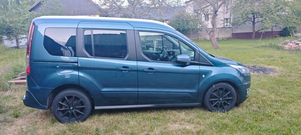Ford Tourneo Connect 149.000 km 17.500 &euro; Heinersbrück 03185