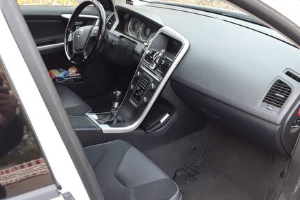 Volvo XC60 229.999 km 9.300 &euro; Borsum 31177