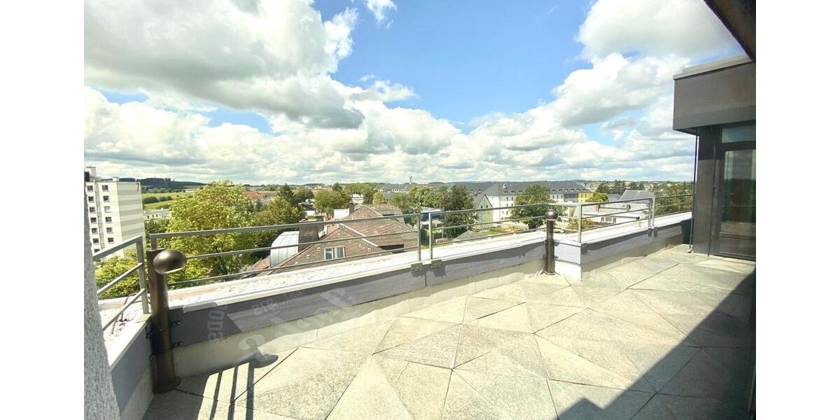Einfamilienhaus Hof Neuhof - 5 Zimmer, 326 m&sup2;, 1.950&euro; | Angebot:26096955