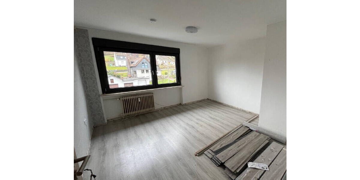 Mehrfamilienhaus, Wohnhaus Kirchhundem / Würdinghausen Würdinghausen - 1 Zimmer, 255 m&sup2;, 429.500&euro; | Angebot:25741132