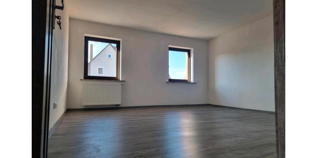 Etagenwohnung Grafenwöhr - 2 Zimmer, 80 m&sup2;, 750&euro; | Angebot:26657202