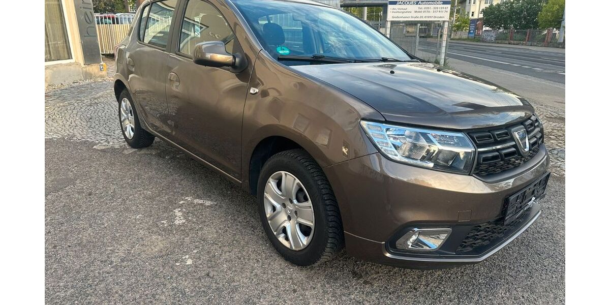 Dacia Sandero 22.450 km 6.790 &euro; Dresden 01097