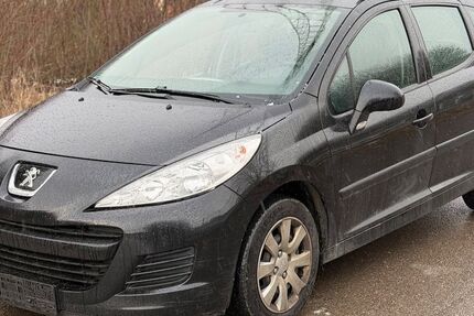 Peugeot 207 242.000 km 900 &euro; Strassberg 72479