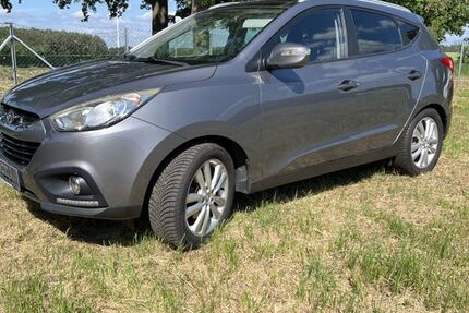 Hyundai ix35 123.350 km 8.300 &euro; Mittenwalde 15749