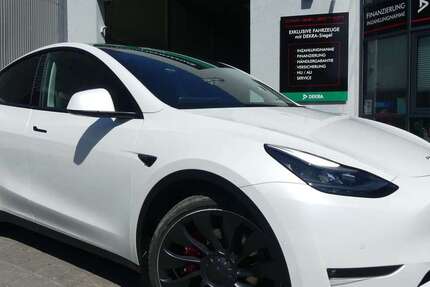 Tesla Model Y 21.616 km 38.800 &euro; Berlin 13156