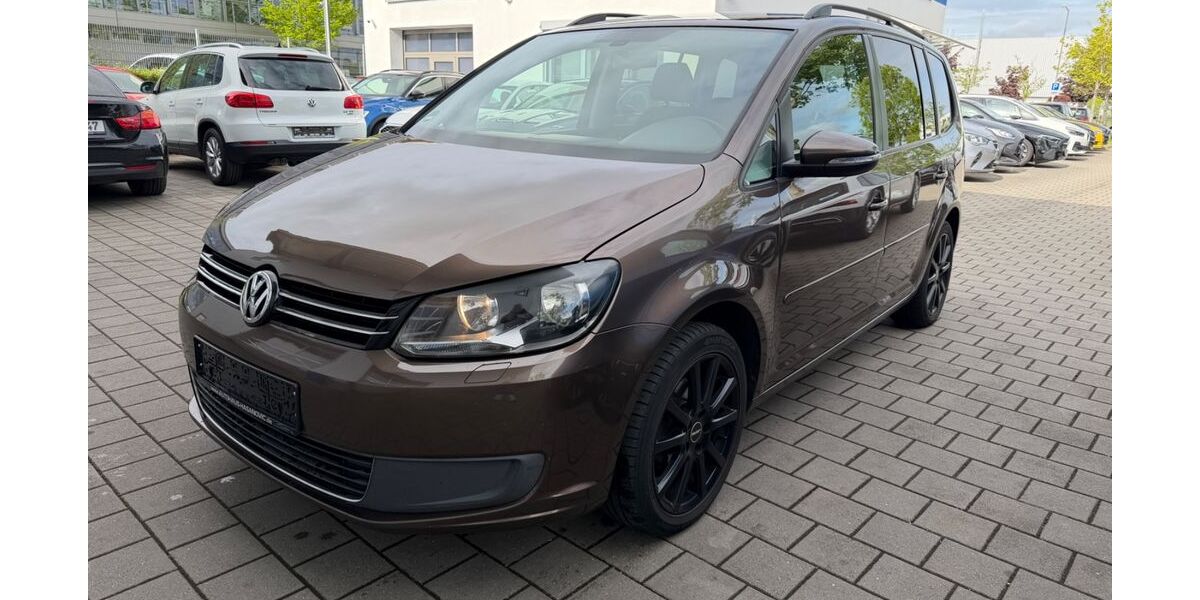 VW Touran 297.000 km 3.990 &euro; Dachau (bei München) 85221