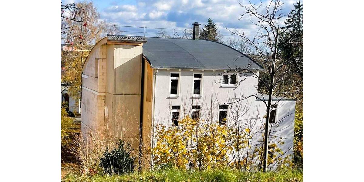 Hochwertige Dachgeschosswohnung mit traumhaftem Blick über Ilmenau 3 zimmer