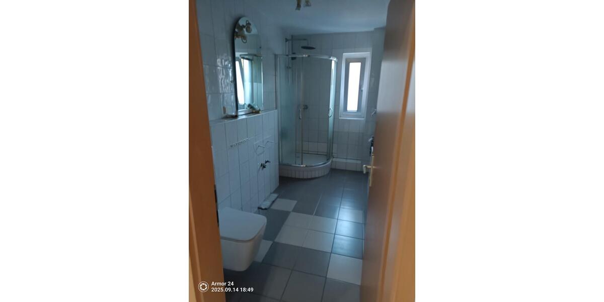 Etagenwohnung Baunatal - 4 Zimmer, 126 m&sup2;, 1.250&euro; | Angebot:26326802