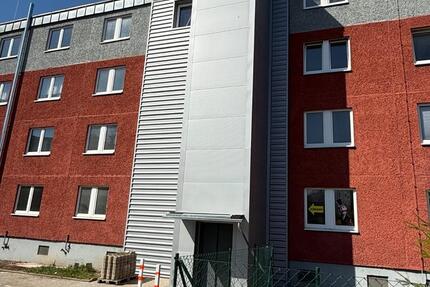 Großzügige Büroetage in Sömmerda für Kanzlei Praxis oder Büro. zimmer