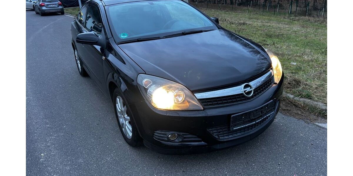 Opel Astra 154.000 km 2.699 &euro; Windhagen 53578