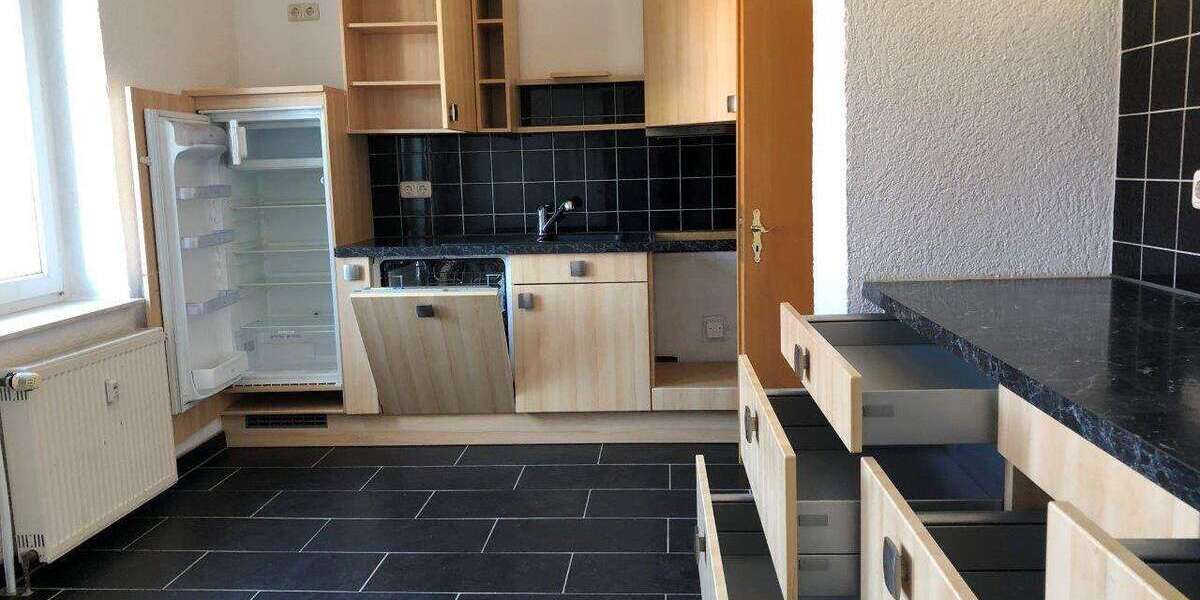 gepflegte 4 Raum - ETW mit Küche, Balkon und Pkw-Stellplatz am Stadtrand - Etagenwohnung Apolda | Angebot:24308532