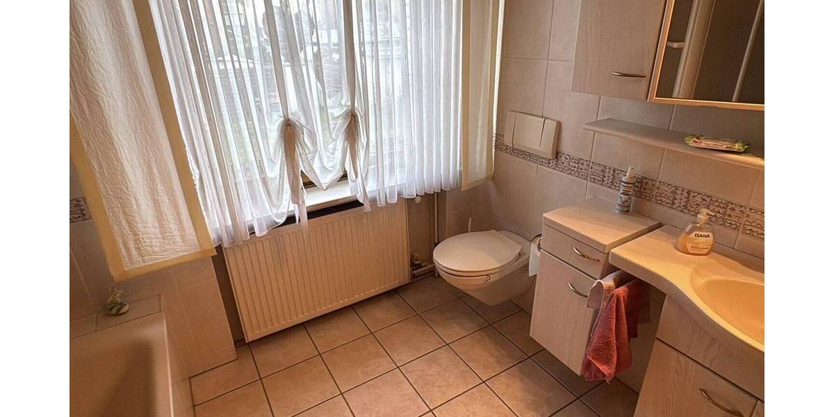 Einfamilienhaus Höxter Bruchhausen - 7 Zimmer, 200 m&sup2;, 220.000&euro; | Angebot:26903572
