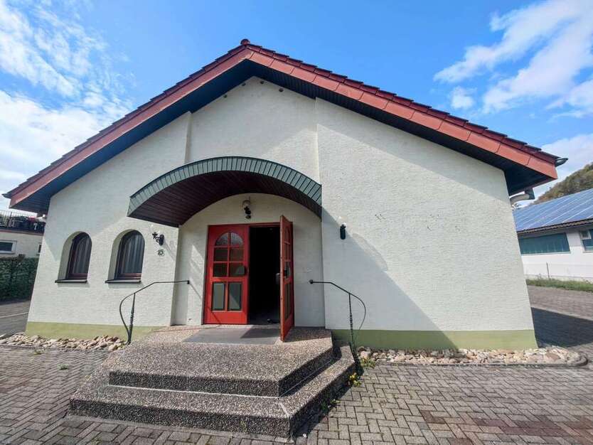 Büro in Annweiler 3.500 € 221.64 m²