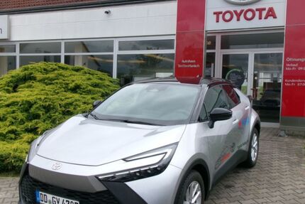 Toyota C-HR 10.000 km 29.890 &euro; Dresden 01259