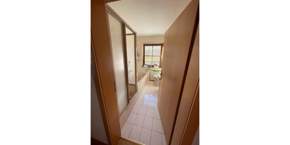 Erdgeschoßwohnung Gersfeld (Rhön) - 5 Zimmer, 123 m&sup2;, 890&euro; | Angebot:26620836