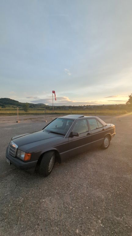 Mercedes-Benz 190 385.000 km 4.000 € Kirchheim Teck 73230