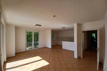 Schicke, großzügige 3 Zimmer Wohnung in Wiesbaden-Nordenstadt