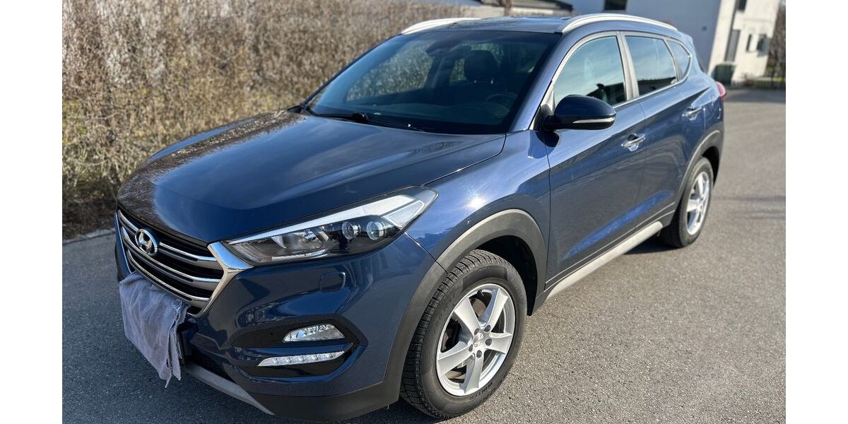 Hyundai TUCSON 105.000 km 14.999 &euro; Rosenheim 83024