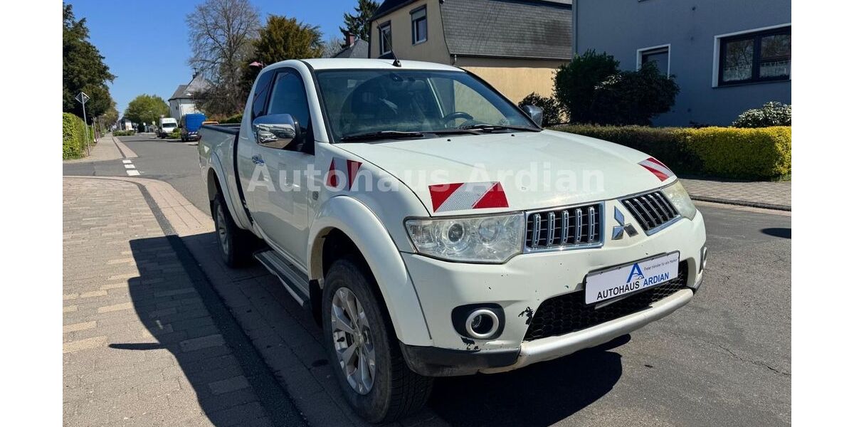Mitsubishi L200 370.000 km 6.200 &euro; Kirchberg 55481