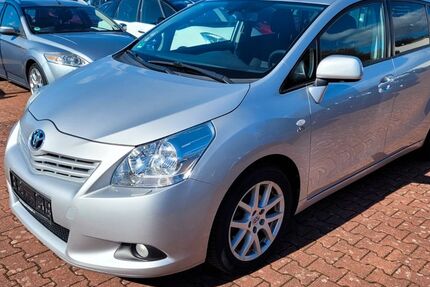 Toyota Verso 169.297 km 9.490 &euro; Halle (Westfalen) 33790