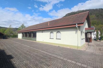 Vielseitig nutzbare Gewerbeimmobilie in Annweiler am Trifels | 12 Parkplätze zimmer