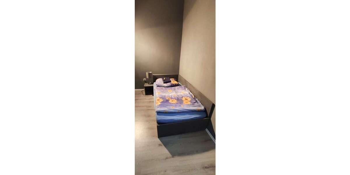 Etagenwohnung Fürth Eigenes Heim - 1 Zimmer, 12 m&sup2;, 340&euro; | Angebot:27142189