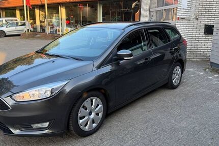 Ford Focus 110.000 km 6.950 &euro; Rhauderfehn 26817