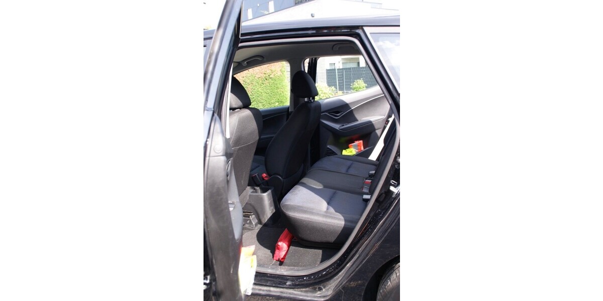 Hyundai IX20 66.000 km 9.990 € Duisburg 47051