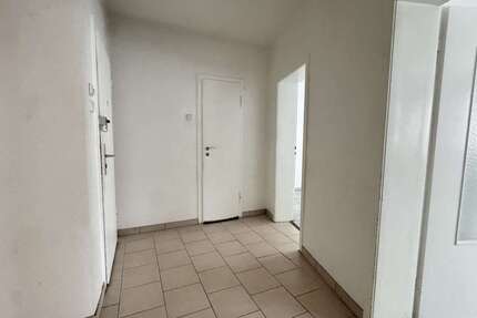 Attraktiv geschnittene 3,5-Zimmer-Wohnung mit Garage und zusätzlichem Stauraum - Wohnung Essen Stadtbezirk III | Angebot:26312227