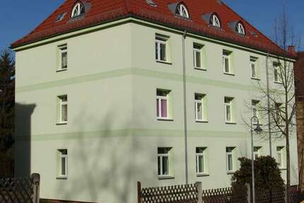 Wohnung zum Mieten in Werdau 490 € 89.4 m² 4 zimmer