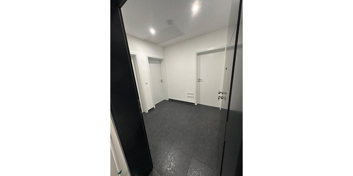 Dachgeschoßwohnung Pfinztal - 3 Zimmer, 80 m&sup2;, 1.000&euro; | Angebot:25980471