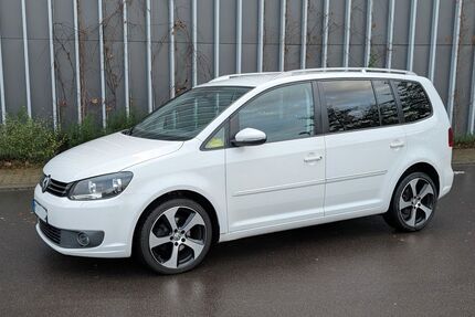 VW Touran 128.000 km 7.499 &euro; Mannheim 68305