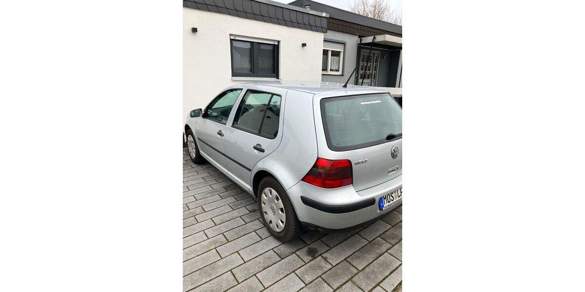 VW Golf 115.000 km 3.300 &euro; Mosbach 74821
