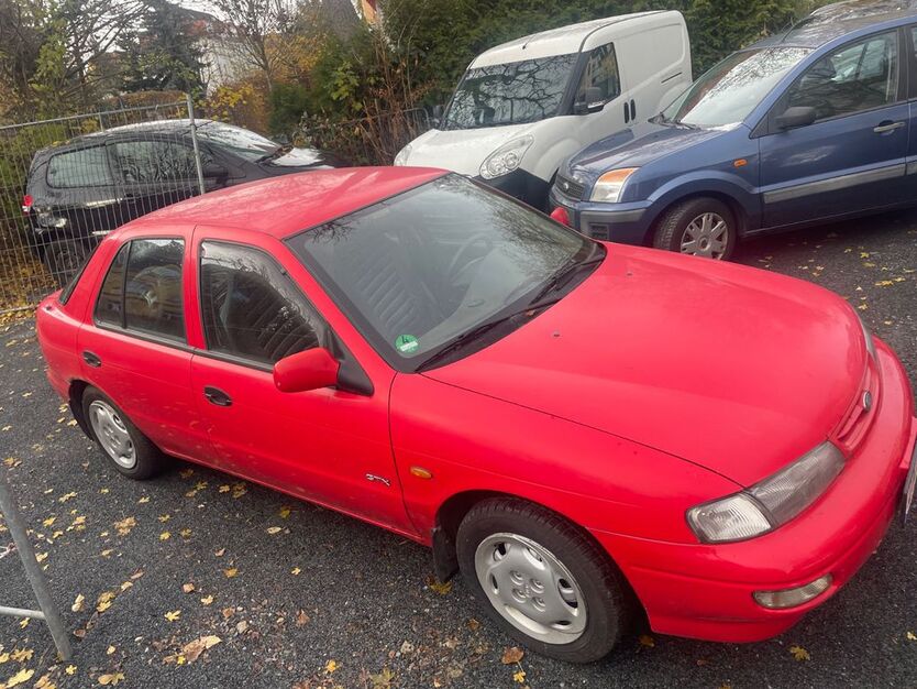 Kia Sephia 153.000 km 800 € Dresden 01139