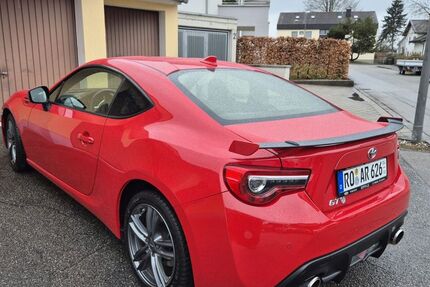 Toyota GT86 90.000 km 24.000 &euro; Stephanskirchen 83071