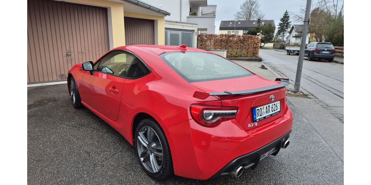 Toyota GT86 90.000 km 24.000 &euro; Stephanskirchen 83071