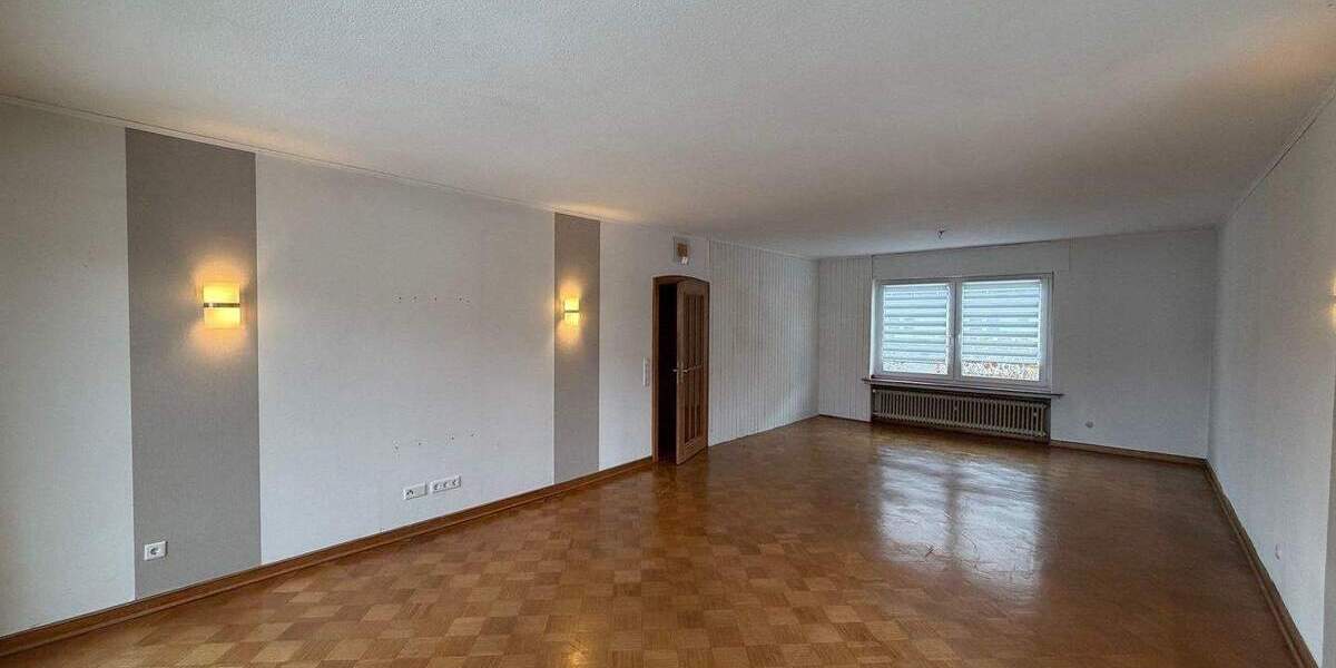 Einfamilienhaus Bad Berleburg - 1 Zimmer, 328 m&sup2;, 350.000&euro; | Angebot:25601236