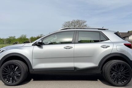 Kia Stonic 11.937 km 16.490 &euro; Kippenheim 77971