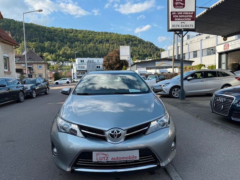 Auris
